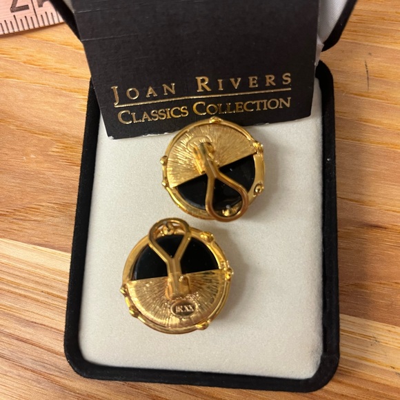 Joan Rivers earrings - Picture 2 of 3